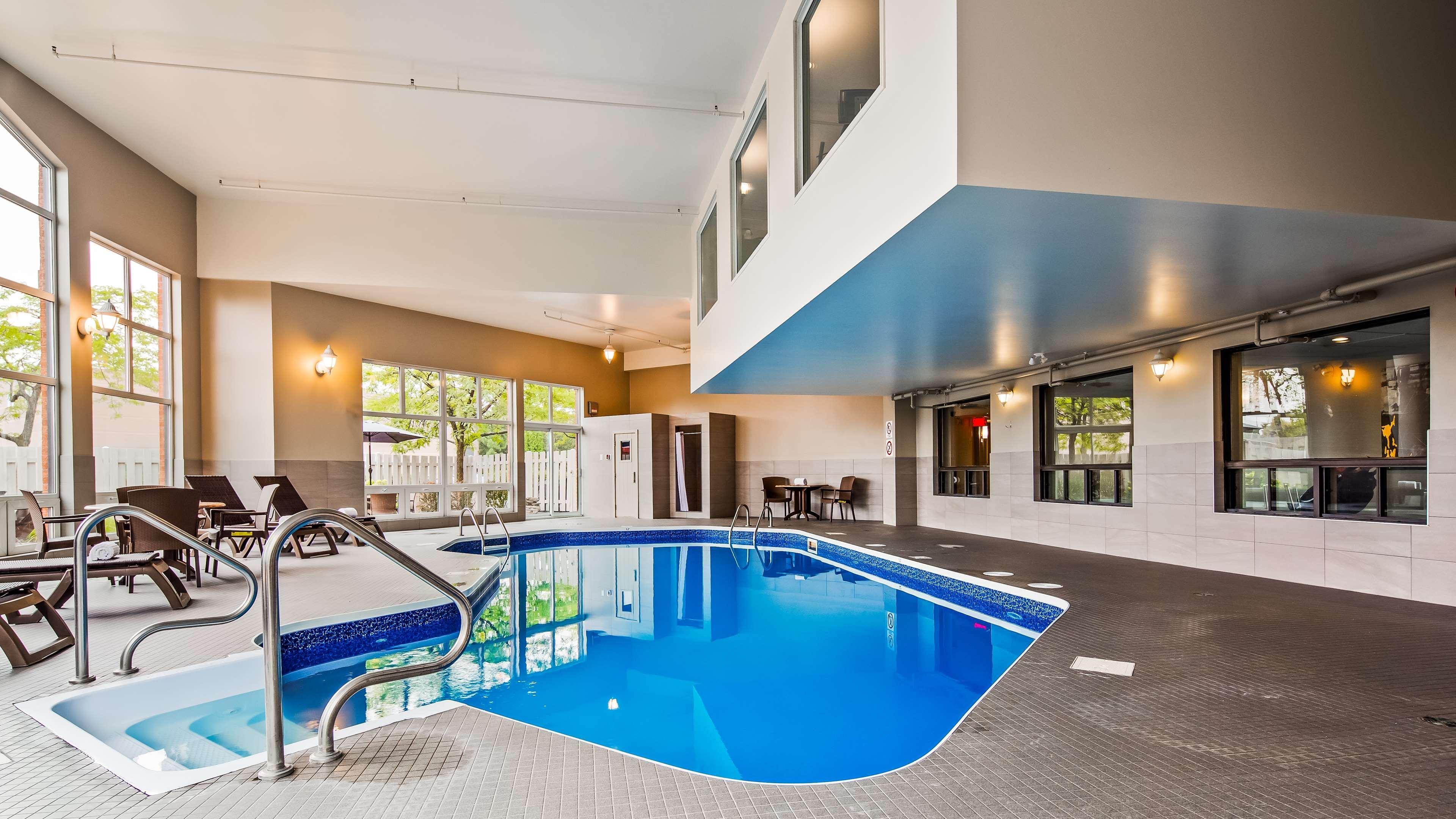 Best Western Hotel Brossard Zewnętrze zdjęcie