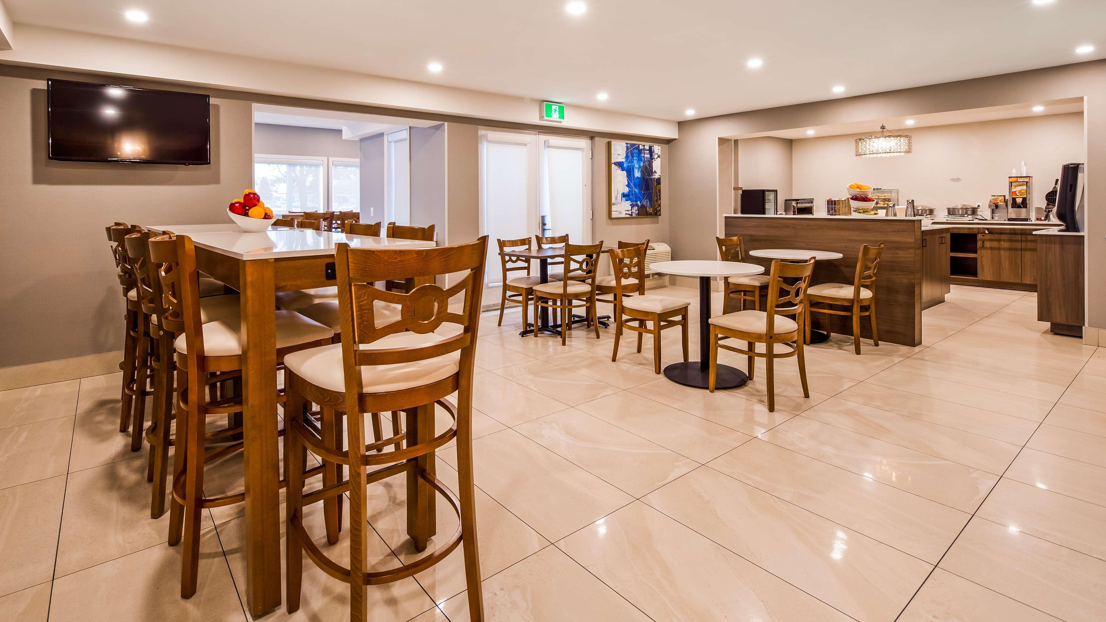 Best Western Hotel Brossard Zewnętrze zdjęcie