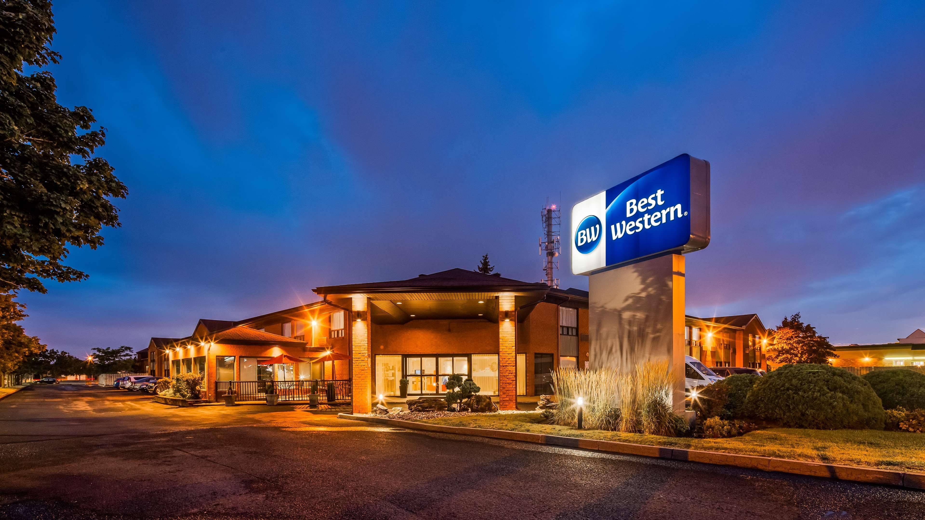 Best Western Hotel Brossard Zewnętrze zdjęcie