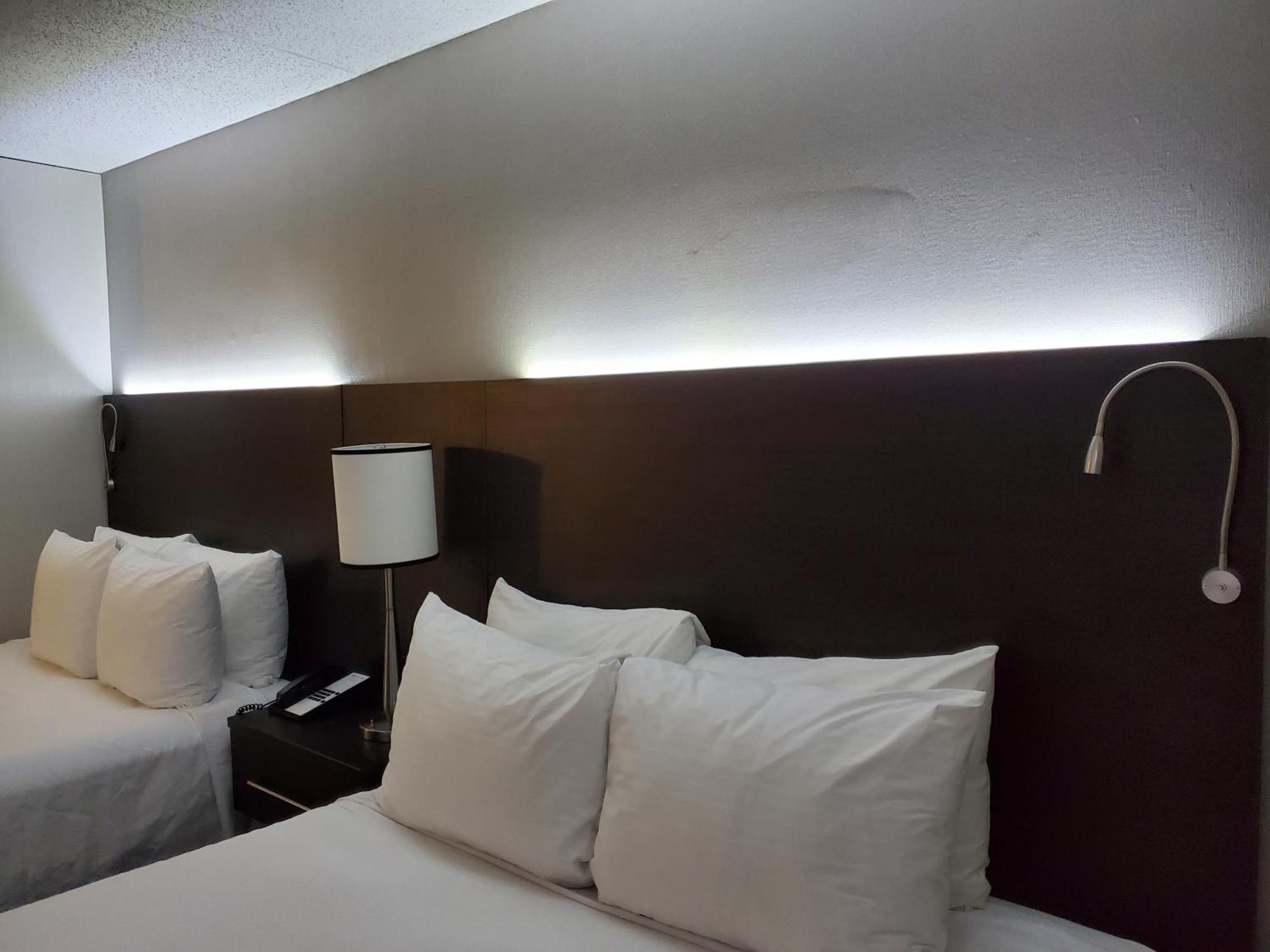 Best Western Hotel Brossard Zewnętrze zdjęcie