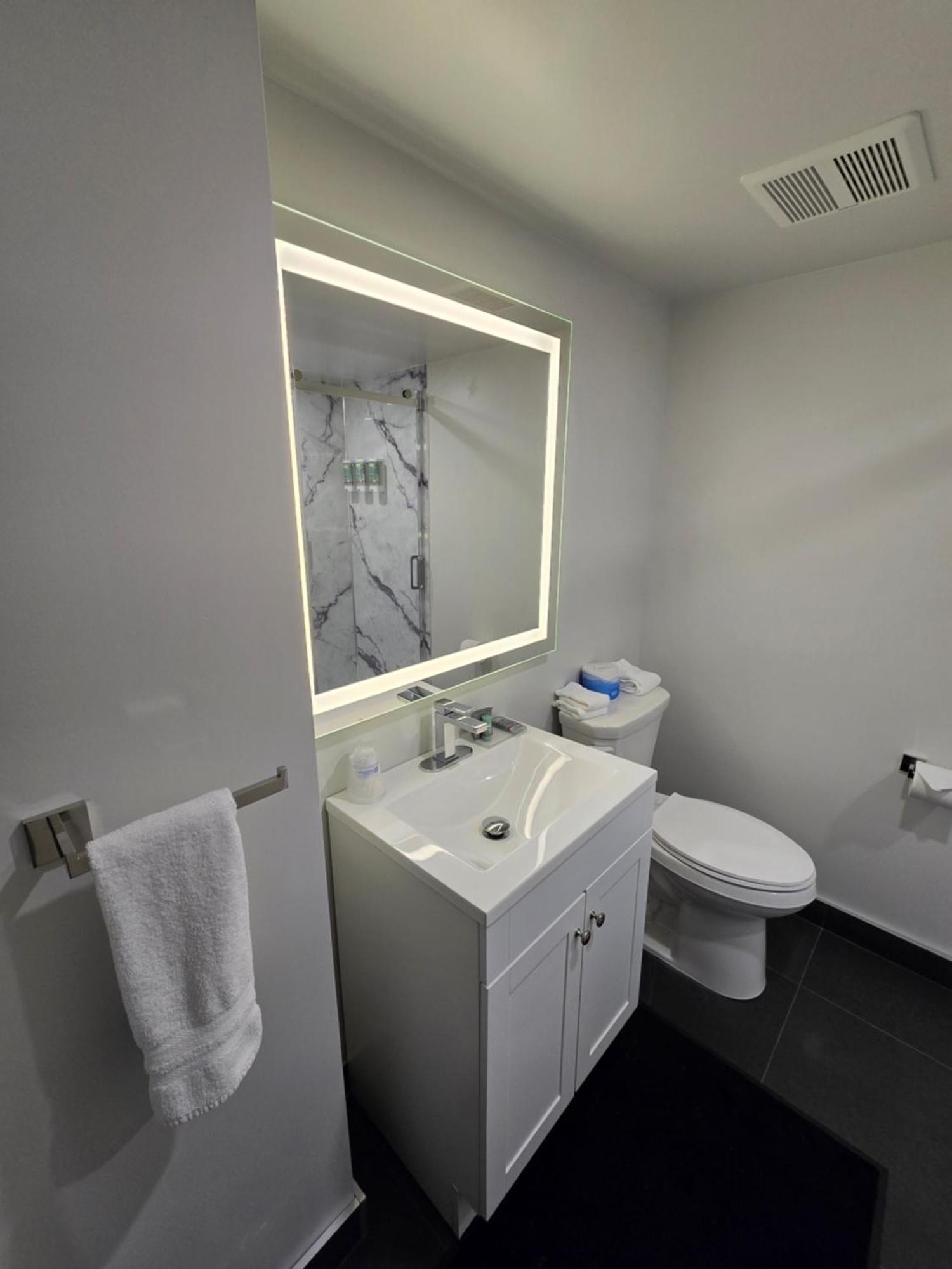 Best Western Hotel Brossard Zewnętrze zdjęcie