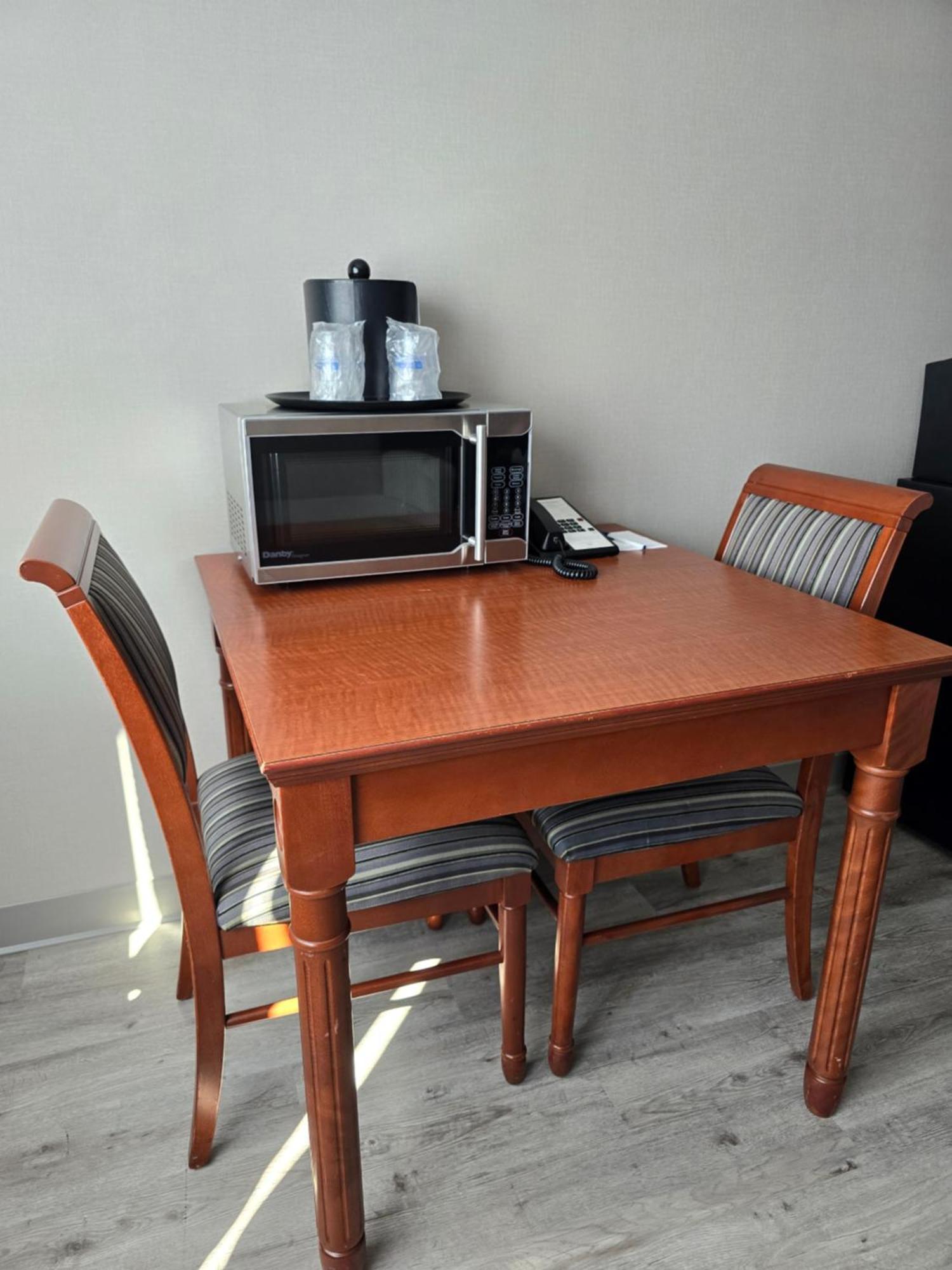 Best Western Hotel Brossard Zewnętrze zdjęcie
