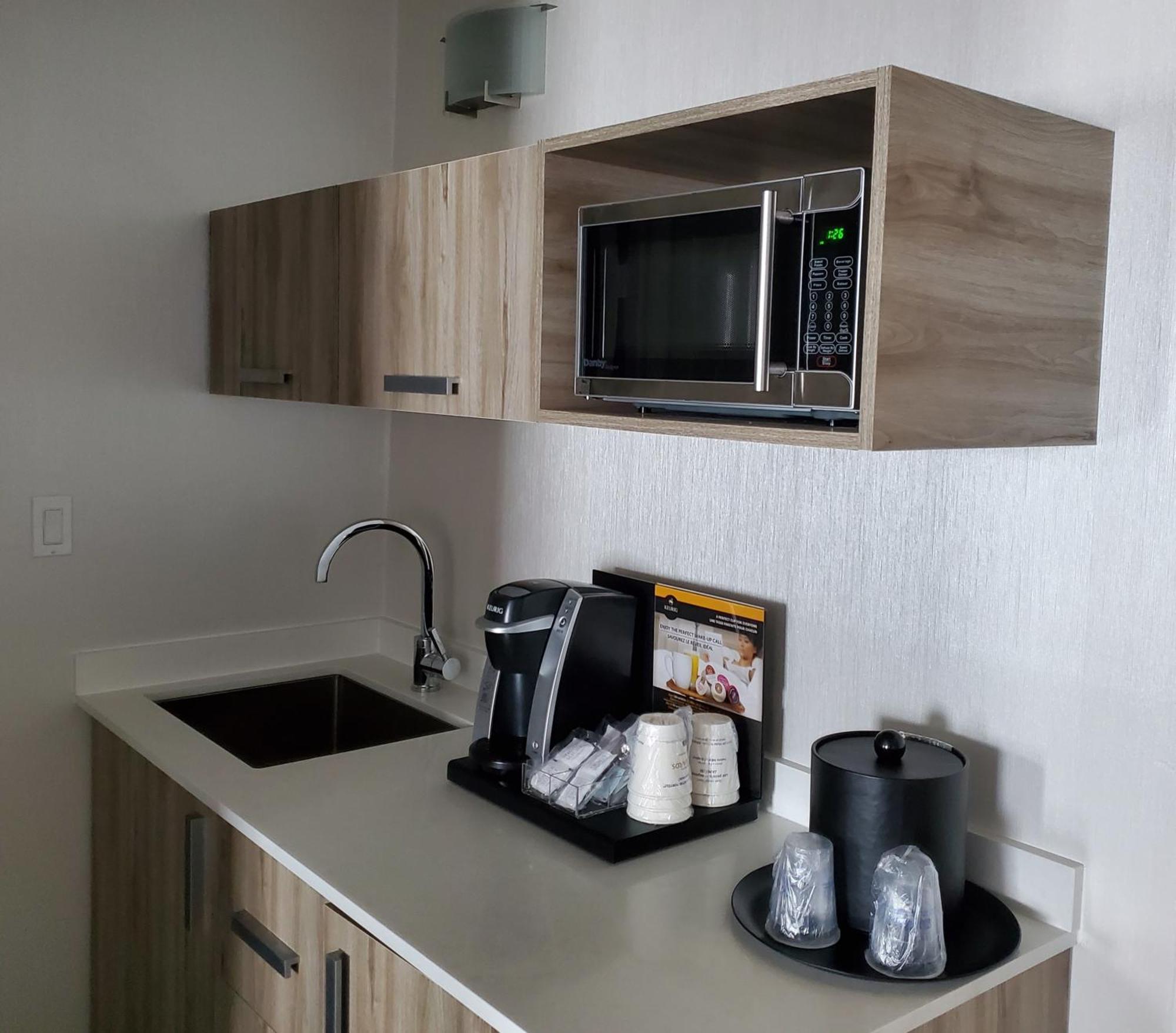 Best Western Hotel Brossard Zewnętrze zdjęcie